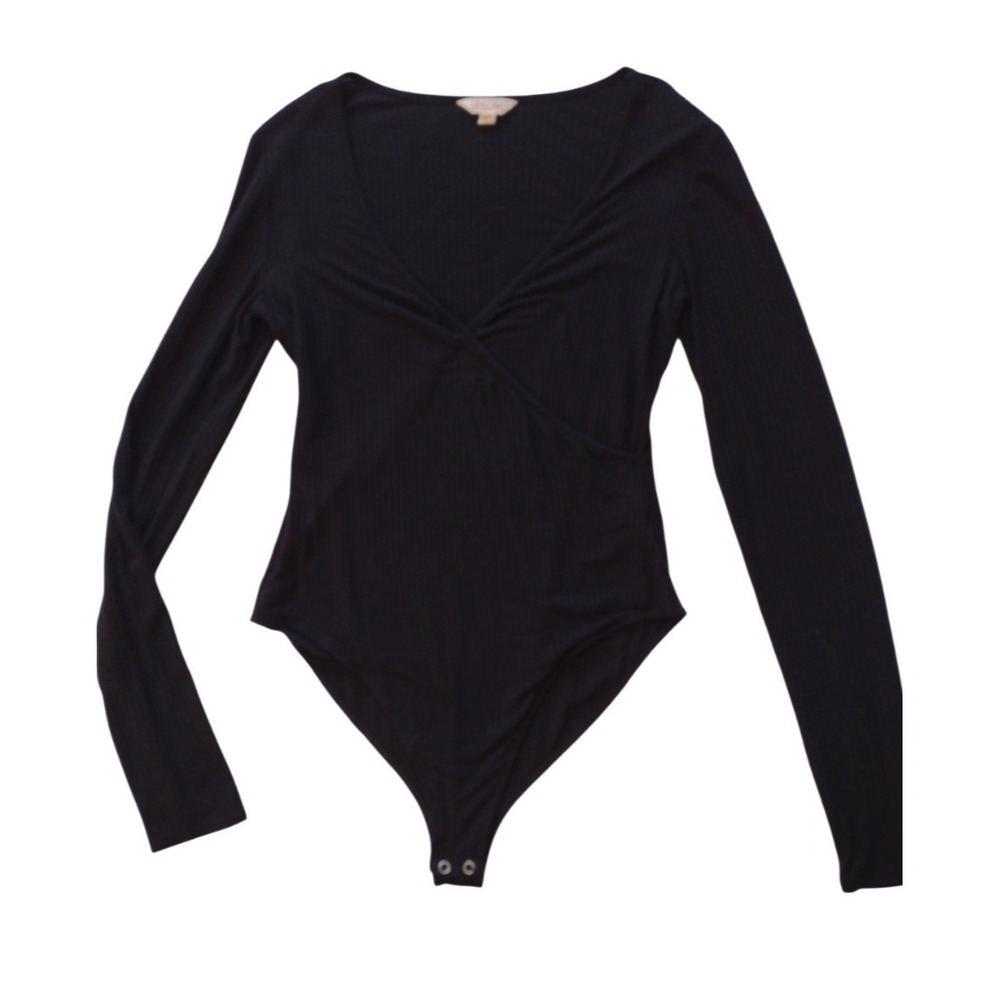 Cape July Bodysuit Women M Black Ribbed Long Sleeves Surplice‎ Neck Night Out